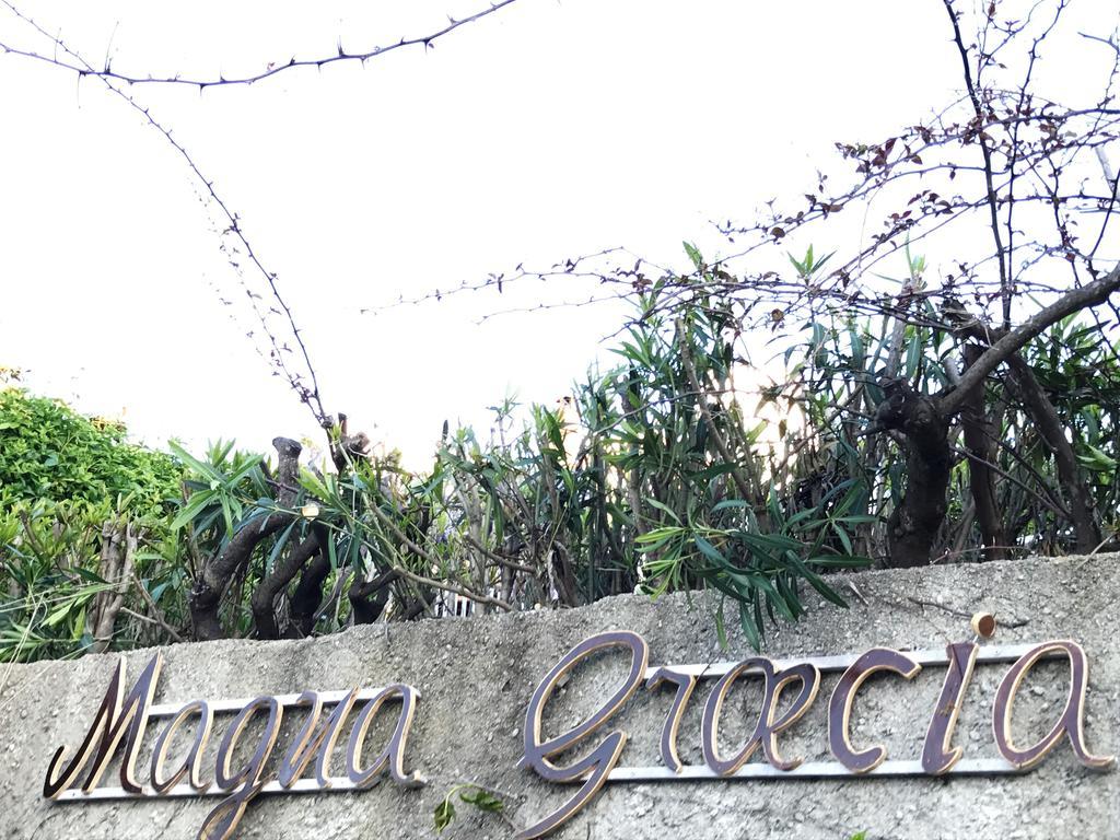 B&B Magna Grecia โครโตเน ภายนอก รูปภาพ
